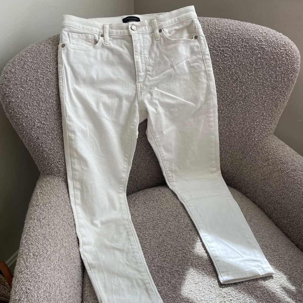 Banana Skinny White Jeans